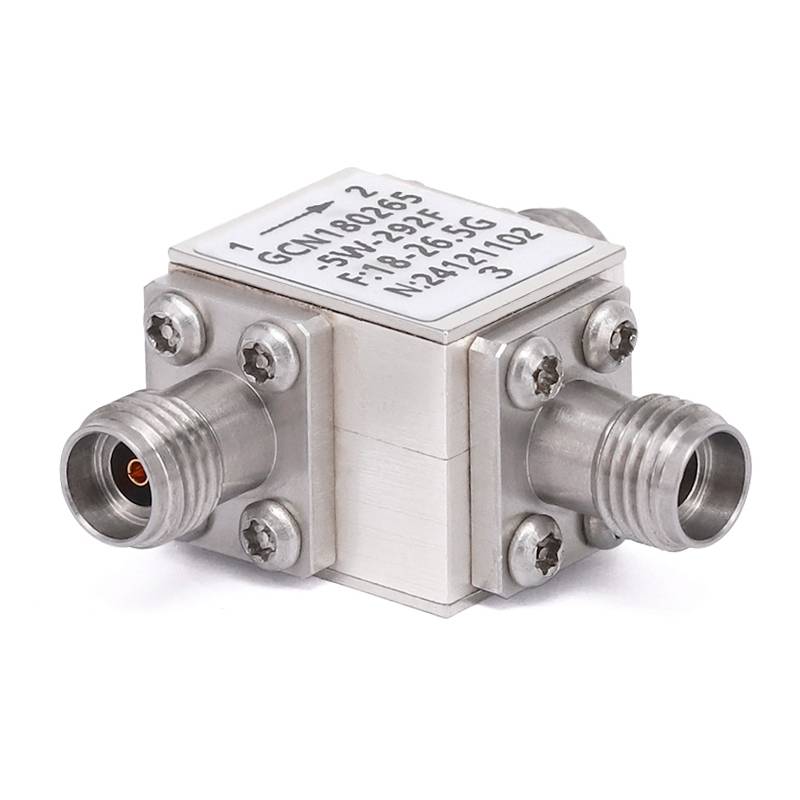 Circulator with 17dB Isolation from 18GHz to 26.5GHz, 5Watts and 2.92mm Female